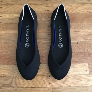 Rothys Black Round Toe Flats, size 6.5